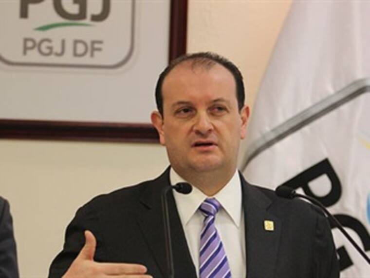 'No tenemos los dictámenes oficiales de los peritajes de la PGR' Rodolfo Ríos, Procurador de justicia de l DF