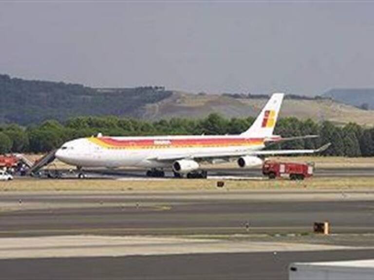 Detienen a secuestrador de avión en Jamaica