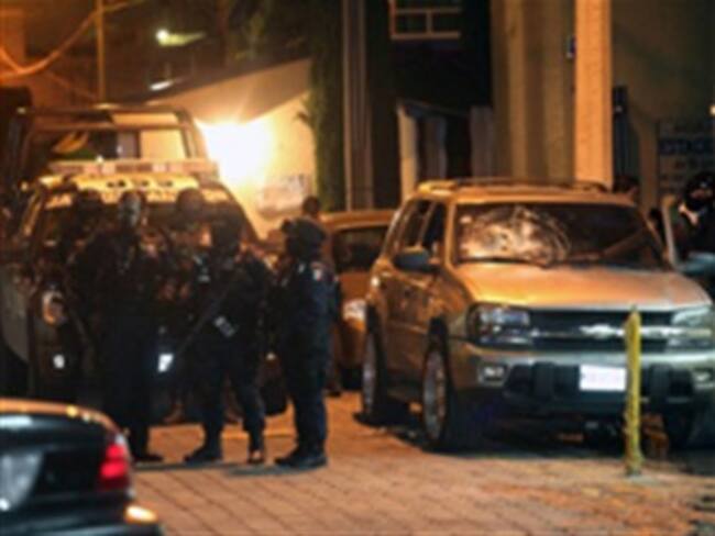 Policía se suicida en agencia del MP en Los Reyes la Paz, Edomex