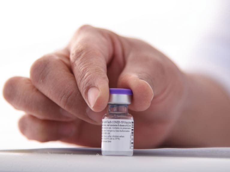 Ofrece UNAM apoyo en plan de vacunación contra COVID-19
