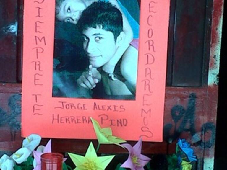 Reciben en San Lázaro peticiones de normalistas de Ayotzinapa