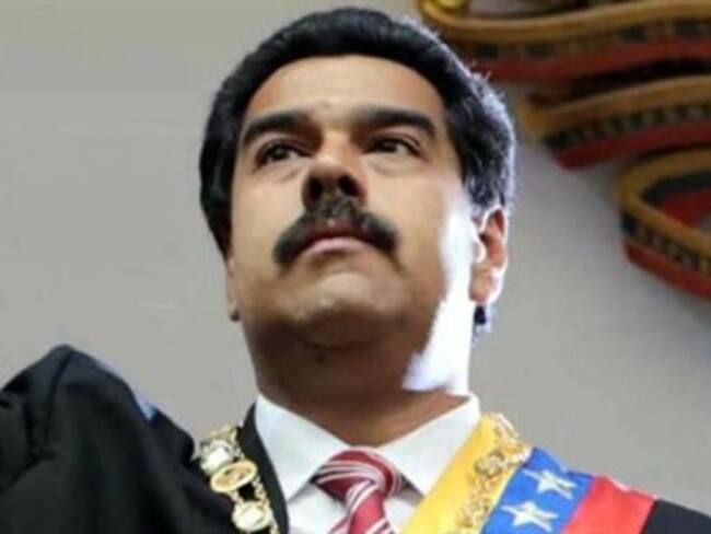 Denuncia Maduro que oposición prepara golpe de Estado