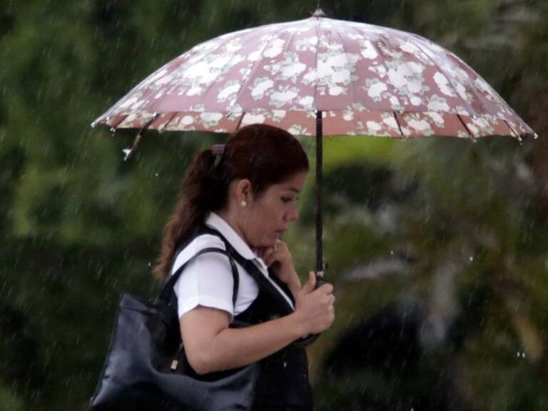 Prevén lluvias dispersas en al menos 12 entidades del país