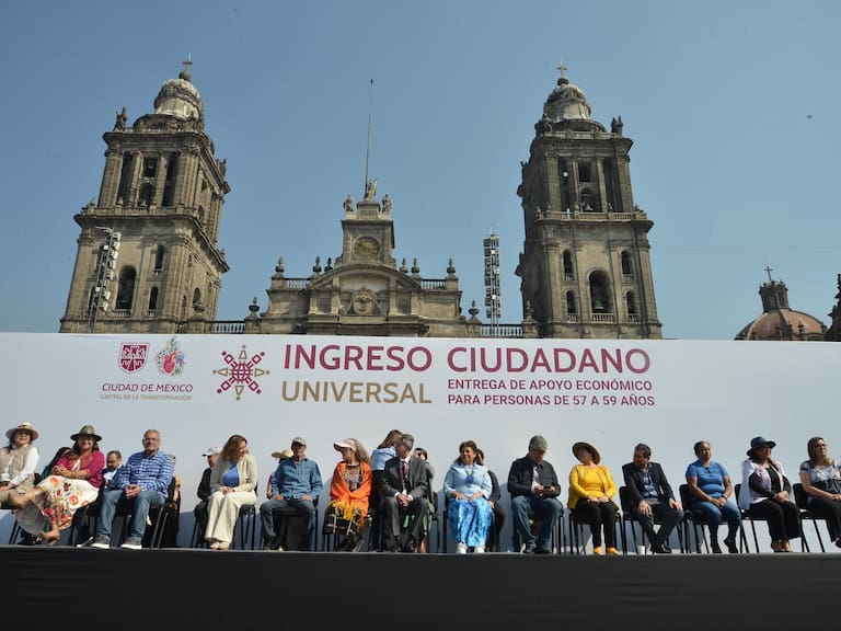 Gobierno de CDMX entregó recursos a 21 mil personas registradas en el nuevo programa social “Ingreso ciudadano universal”.