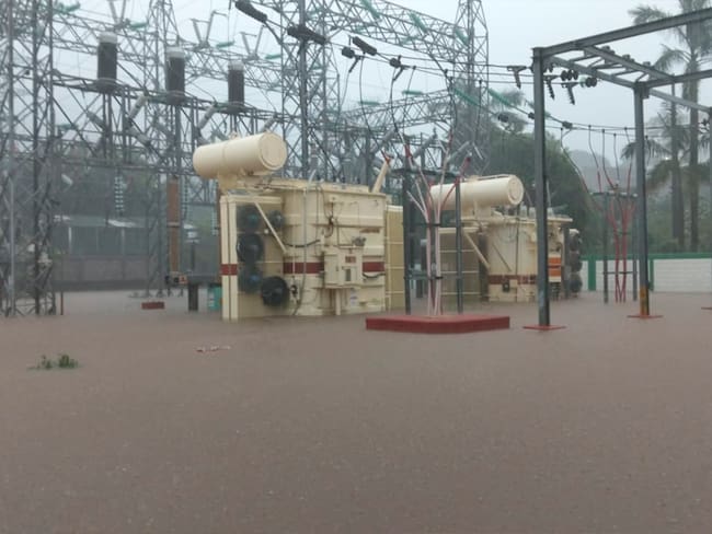 Huracán Simón en Guerrero: CFE despliega operativo para restablecer la luz en 12 municipios