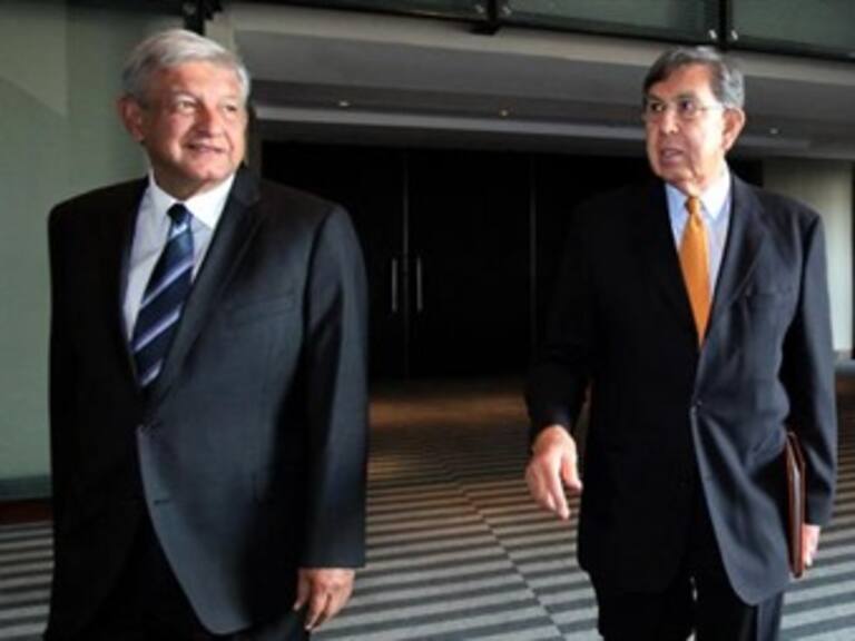 Llama Cárdenas a AMLO a defender juntos el petróleo