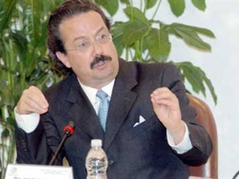 Presentan denuncia penal contra Molinar