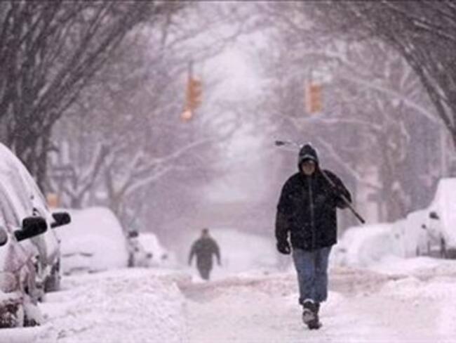 Afecta mega tormenta invernal transporte en EU