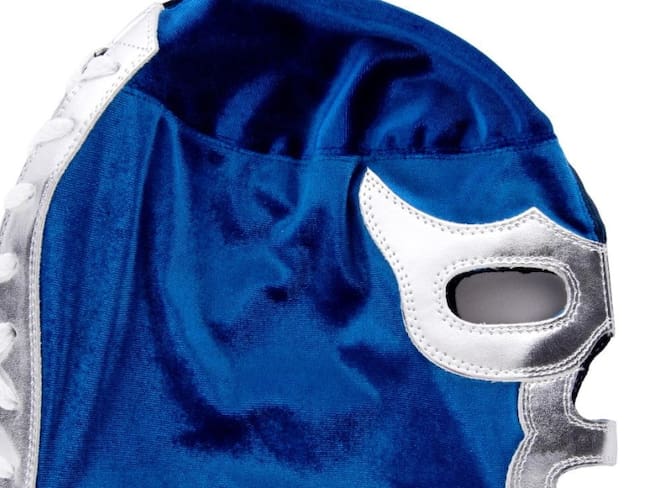 Subastan máscaras de luchadores famosos para apoyar lucha contra Covid-19