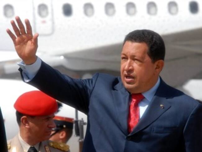 Chávez regresa a Venezuela