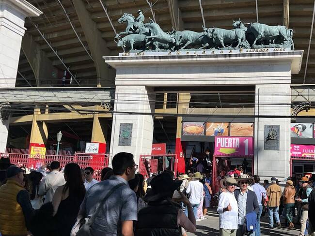 Seguirán las corridas de toros en la Plaza México