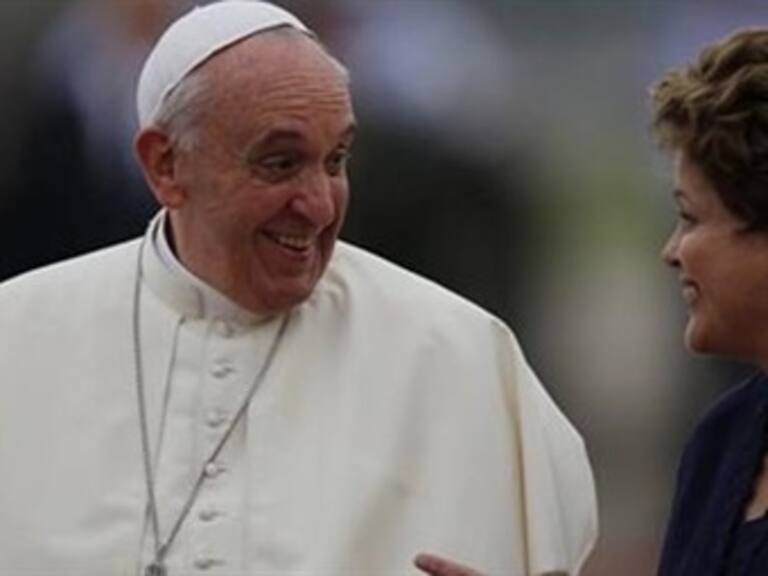 El papa Francisco anuncia que en 2017 volverá a Brasil