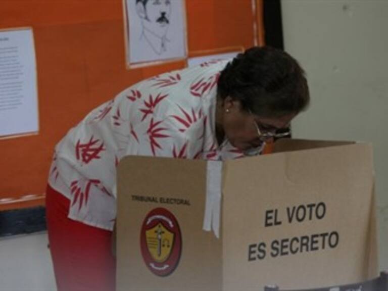 Podrán votar 2.4 millones de panameños para elegir nuevo presidente