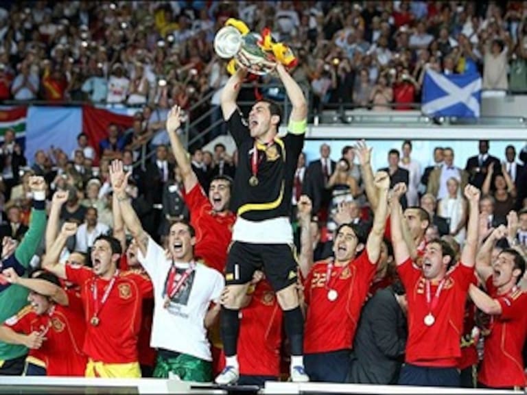 Realizan homenaje a la Selección de España