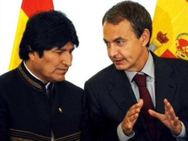 Condona España deuda de Bolivia