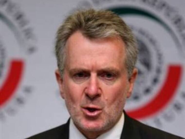 Es necesario darle plataforma legal al Ejército: Creel