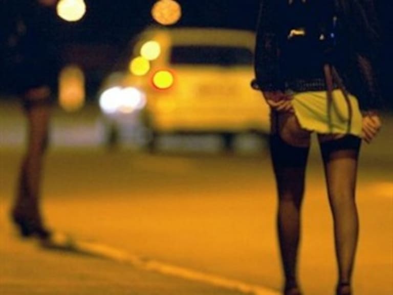 Anulan varias disposiciones contra prostitución en Canadá