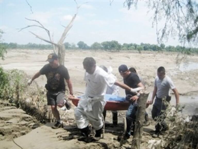 Suman 14 muertos por 'Alex' en NL