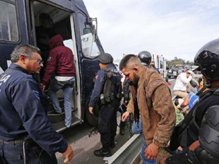 ¿Cuál es la situación legal de las normalistas detenidas?