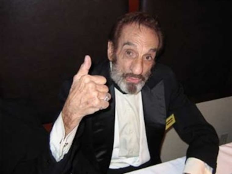 'La Reata' felicita al pionero de la televisión mexicana Germán Robles