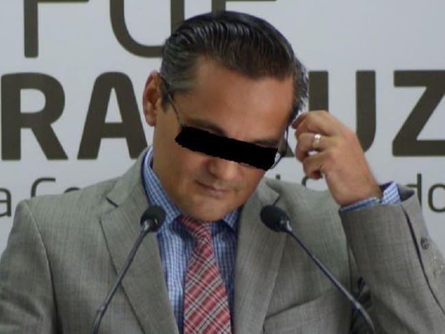 Detienen en Puerto Escondido a ex fiscal general de Veracruz