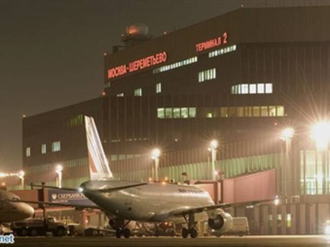 Al menos 31 muertos en explosión en aeropuerto de Moscú