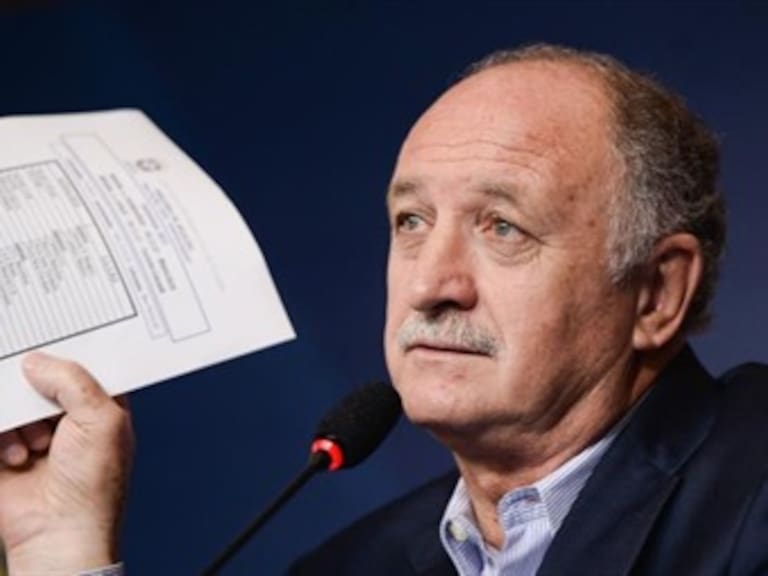 Explica Scolari ausencia de jugadores locales en choque ante Sudáfrica