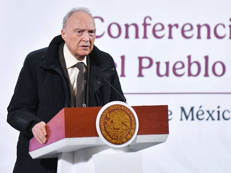 Alejandro Gertz Manero, fiscal general de la República, indicó que es falso que el gobierno de Estados Unidos haya desistido de acusar a Salvador Cienfuegos, ex secretario de la Defensa Nacional, por pedimento del gobierno de México. FOTO: MARIO JASSO/CUARTOSCURO.COM