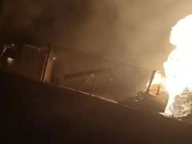 Cierran la autopista México-Querétaro por explosión de pipa de gas