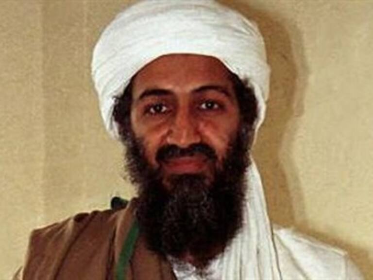 Depositan cuerpo de Osama Bin Laden en el mar