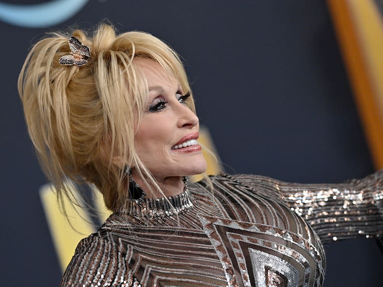 Mx - Dolly Parton. (Photo by Axelle/Bauer-Griffin/FilmMagic)