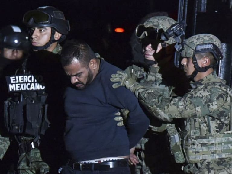 México extradita a EU al &quot;Cholo Iván&quot;, jefe de seguridad de &quot;El Chapo&quot;