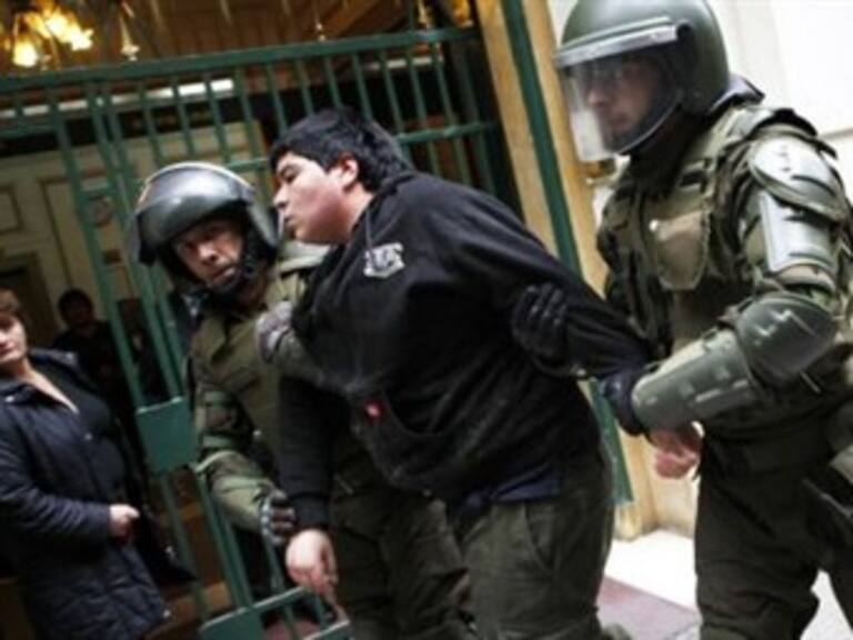 Llama gobierno chileno a respetar rutas autorizadas para marchas