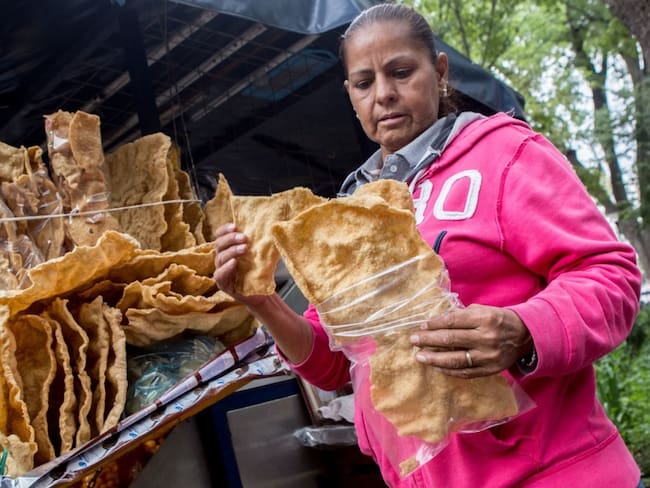 El gobierno federal lanzará una campaña de orientación nutricional: AMLO