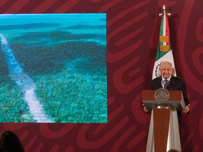 El gobierno no ha sido notificado suspensión de tramo cinco: AMLO