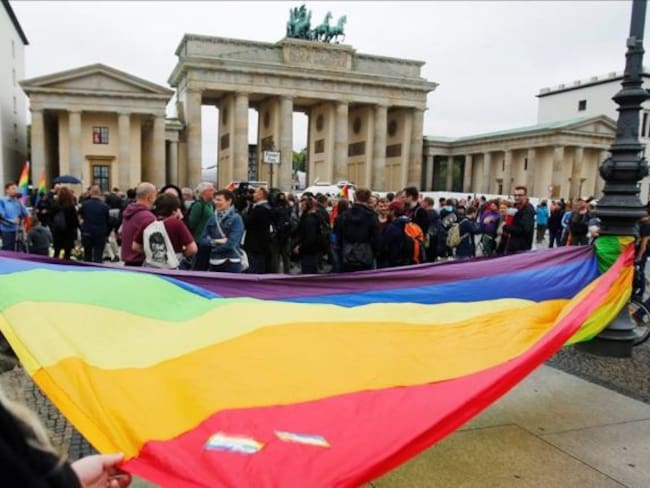 #AsíSopitas: Retiran condenas a homosexuales encarcelados desde el régimen nazi