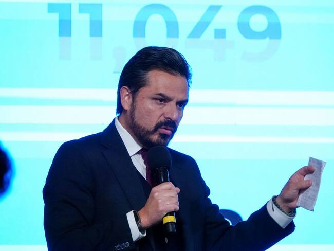 Lanzan nueva convocatoria a médicos para 23 estados