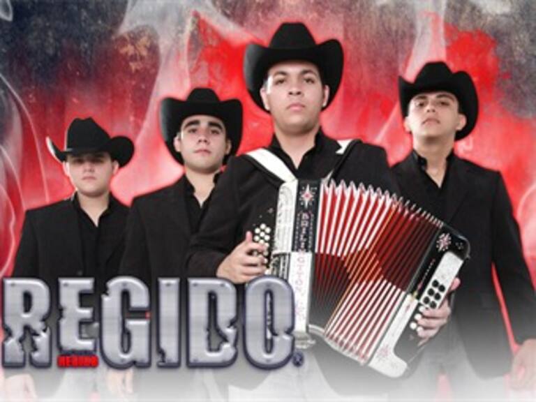 Molesta prohibición de narcocorridos a grupos musicales