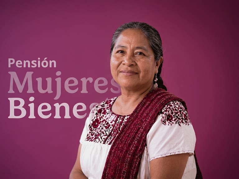 Las mujeres de 60 a 64 años deben presentar identificación oficial, CURP, acta de nacimiento y comprobante de domicilio para solicitar la Pensión Mujeres Bienestar.