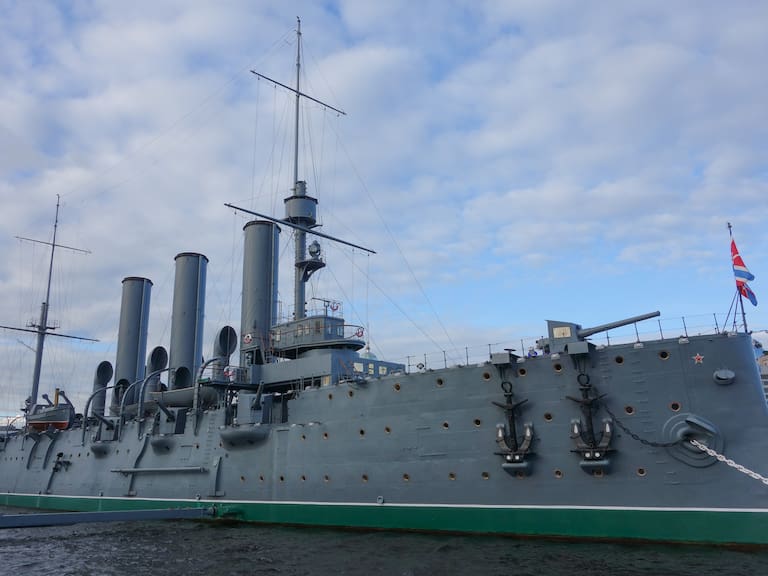 Estados Unidos despliega el buque USS Gravely en el Golfo de México para ayudar a mejorar la seguridad