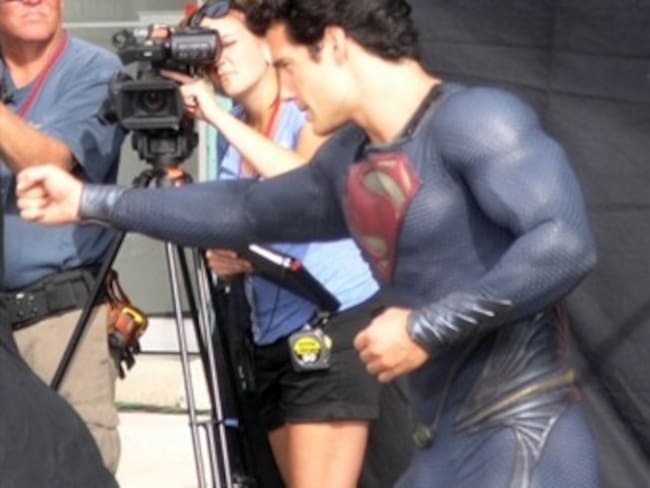 Lucirá nuevo traje Superman sin calzoncillos rojos