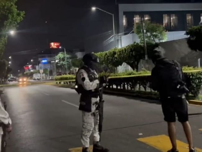 Noche de terror en Cuernavaca deja dos policías y seis sicarios muertos