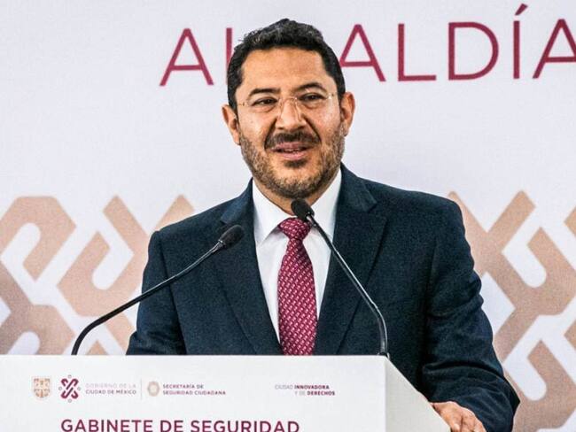 Lenia demostrará que se puede ser ministro sin ganar más que el Presidente: Batres