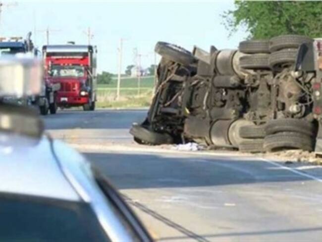 Vuelca tráiler en el Corredor Vía Morelos