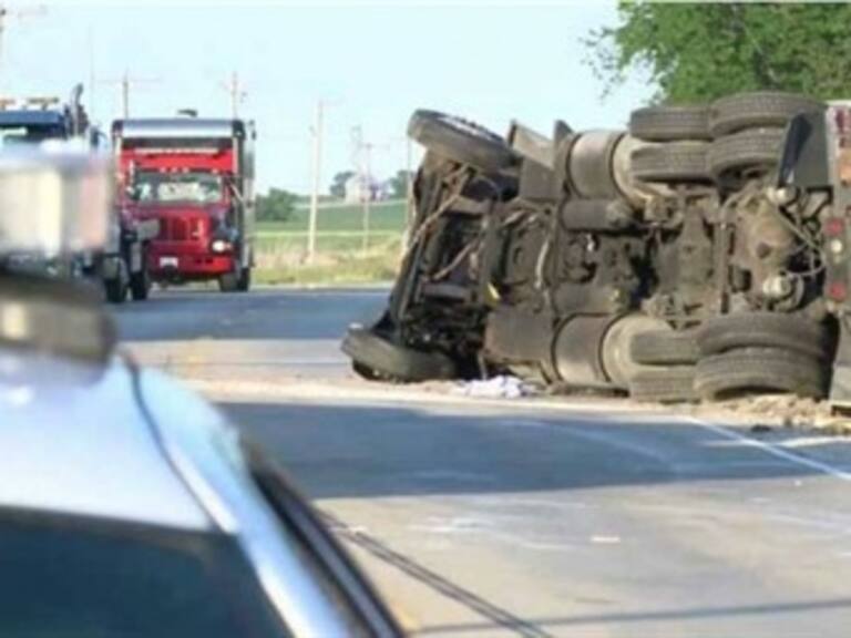 Vuelca tráiler en el Corredor Vía Morelos