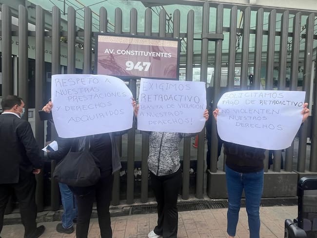 Personal de la extinta Policía Federal protesta en SSPC para exigir pago de retroactivo