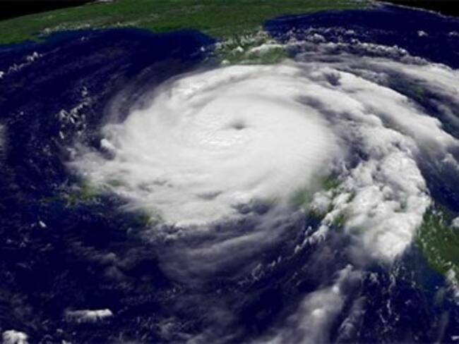 Carlos, segundo huracán de temporada