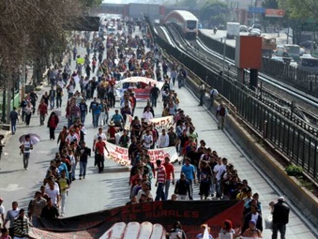 Solicitan legisladores crear Comisión Bicamaral en caso Ayotzinapa