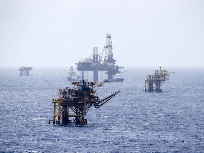 Pemex y Petrobras explorarán aguas profundas para rescatar el yacimiento Cantarell