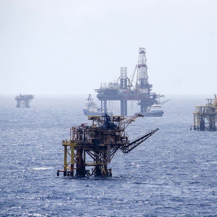 Pemex y Petrobras explorarán aguas profundas para rescatar el yacimiento Cantarell